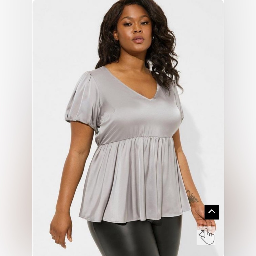 Torrid Satin V-Neck Puff Short Sleeve Blouse Formal Gray size 4X
